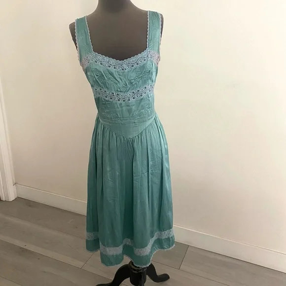 Betsey Johnson | Dresses | Vintage Betsey Johnson Mint Green Floral  Sleeveless Silk Midi Dress Size | Poshmark